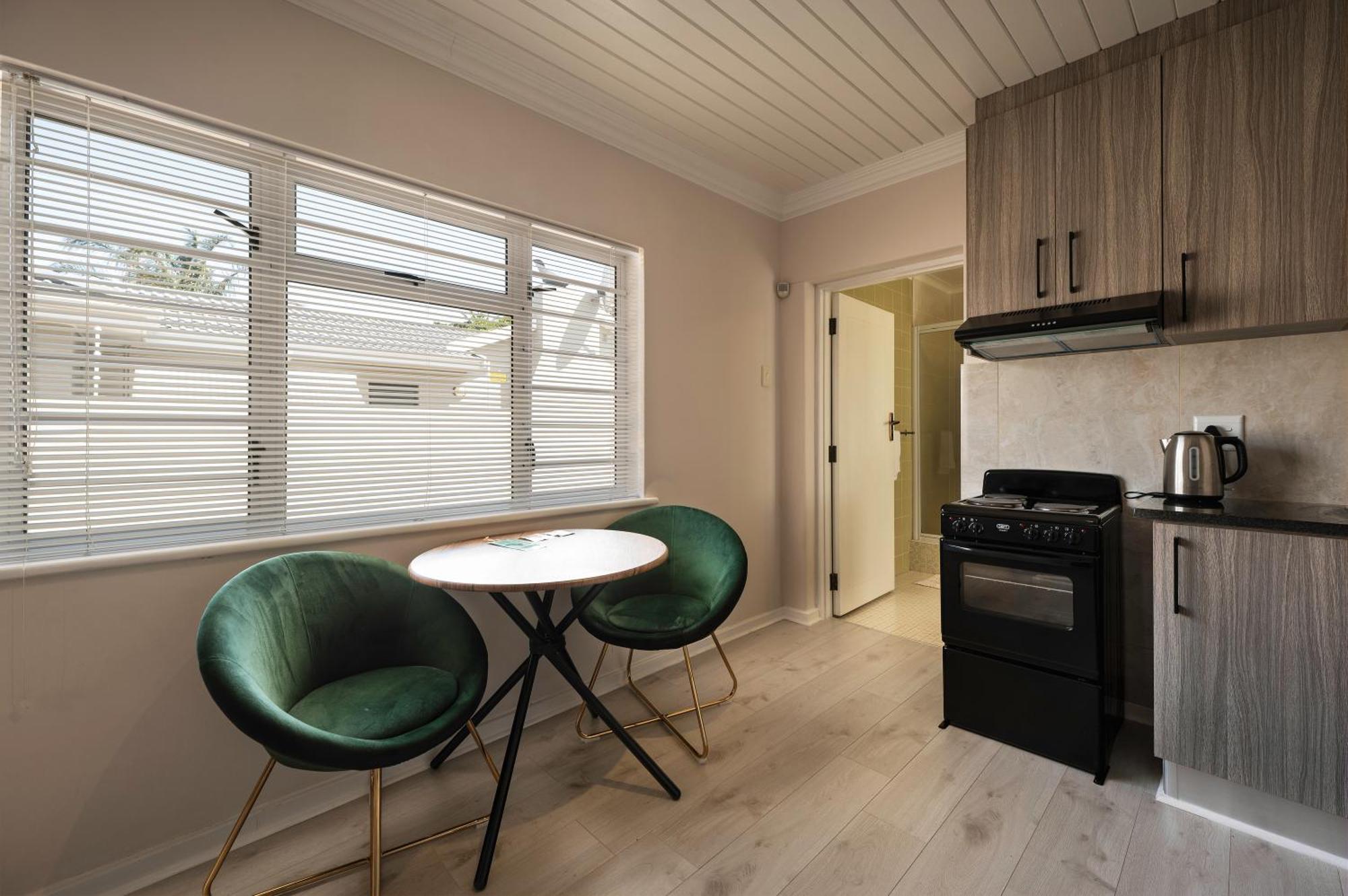 Africa Beach B&B พอร์ตเอลิซาเบธ ภายนอก รูปภาพ