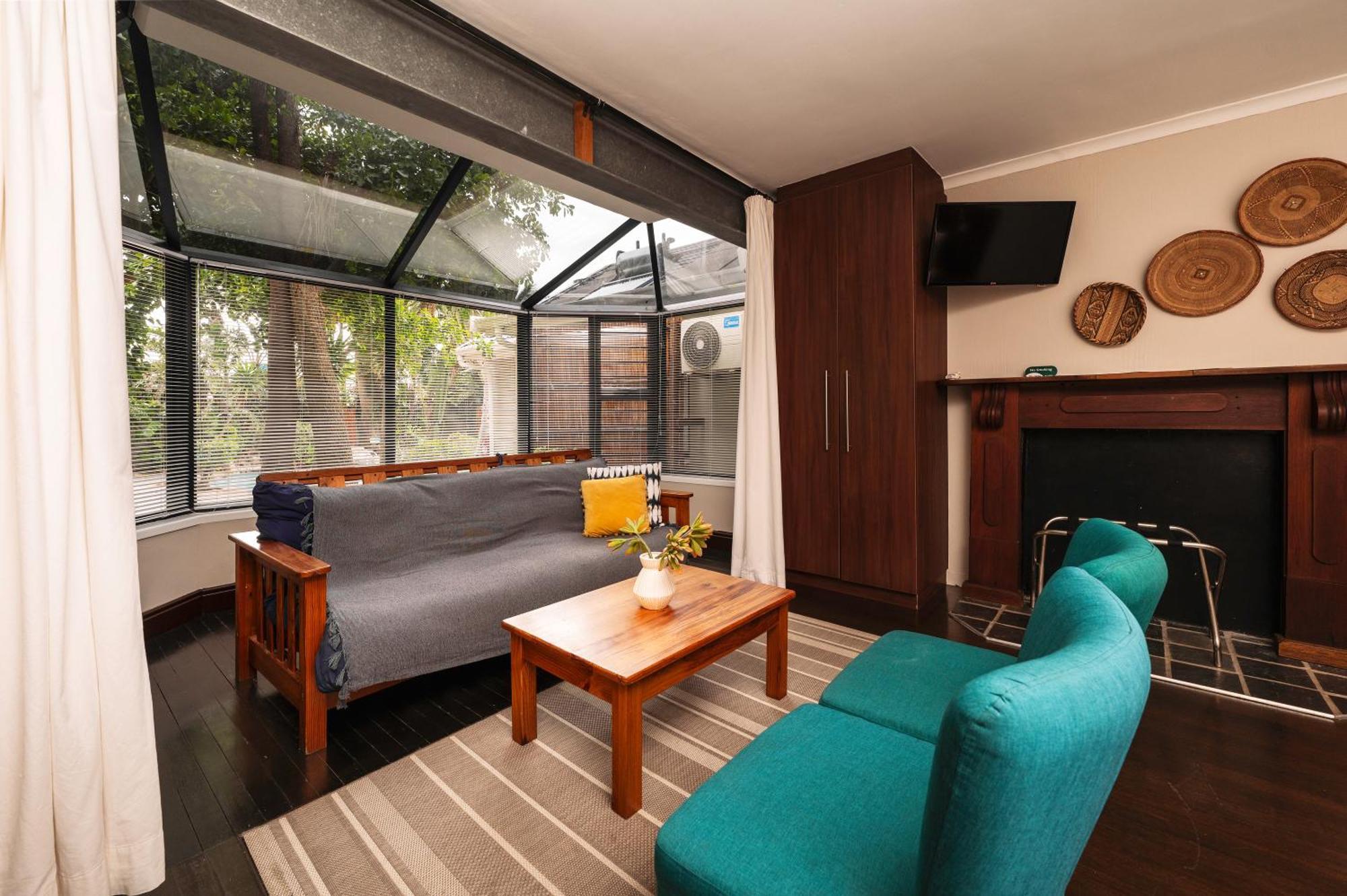 Africa Beach B&B พอร์ตเอลิซาเบธ ภายนอก รูปภาพ