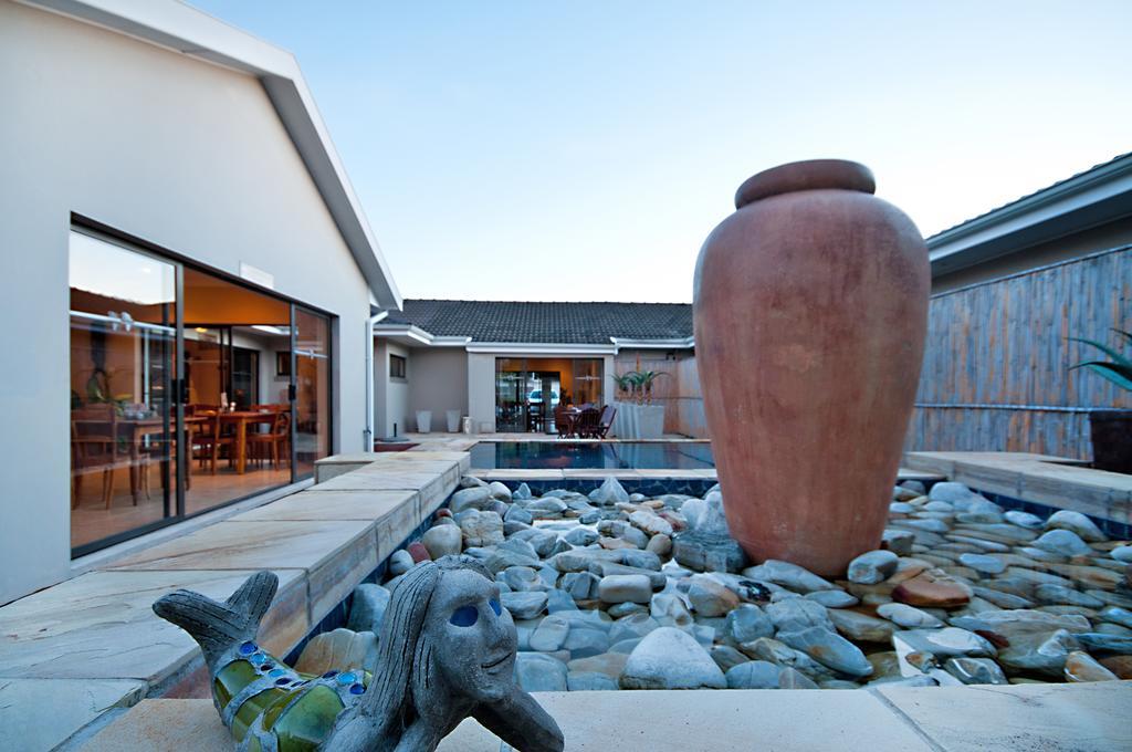 Africa Beach B&B พอร์ตเอลิซาเบธ ภายนอก รูปภาพ