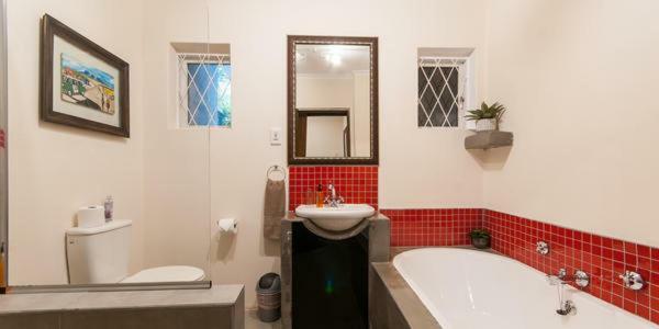Africa Beach B&B พอร์ตเอลิซาเบธ ภายนอก รูปภาพ